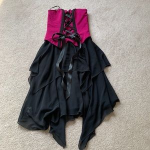 Vintage corset Gunne Sax dress.